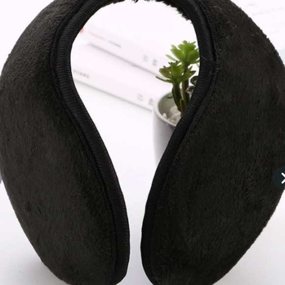 NWT Headwear Faux Fur Ear Muffs Ear Warmers - Picture 2 of 5